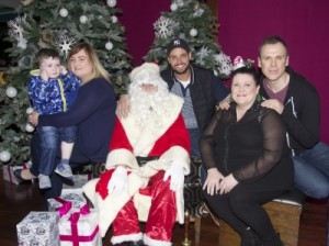 PHOTOS & VIDEO Keith Duffy visits St Munchins Community Centre